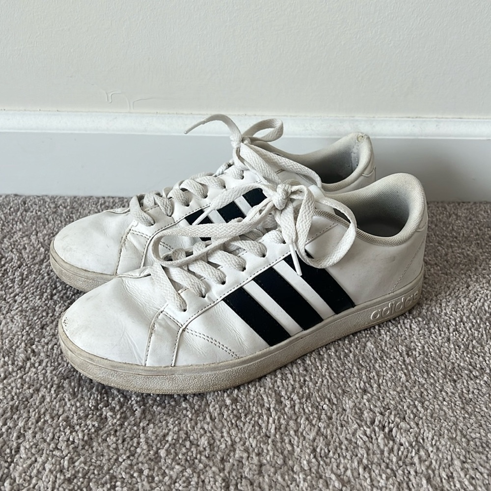 Women's Adidas Neo Shoes